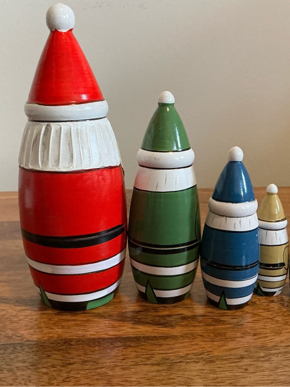 Set Of 5 Wooden Santa Claus Nesting Doll Figurine Set Holiday Decor Multicolor - Picture 6 of 13